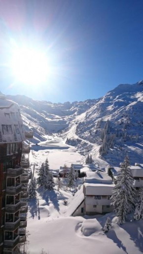 Startling view in a quiet area, Southern exposure, Next to the slope, Studio close to the center, Avoriaz Avoriaz